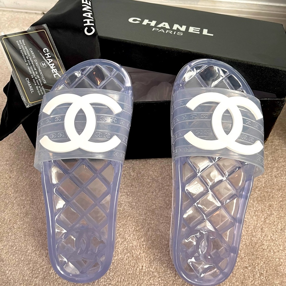 Chanel pool slides